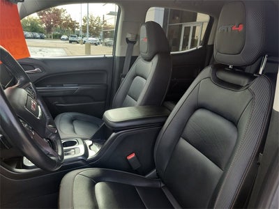 2022 GMC Canyon AT4 w/Leather