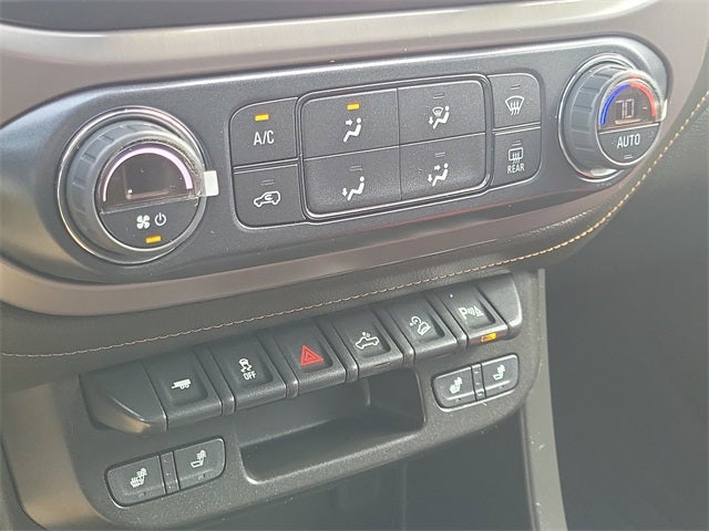 2022 GMC Canyon AT4 w/Leather