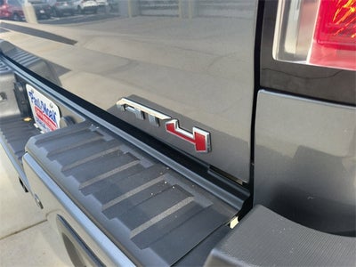 2022 GMC Canyon AT4 w/Leather