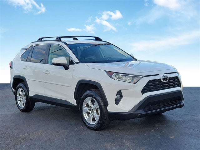 2020 Toyota RAV4 XLE